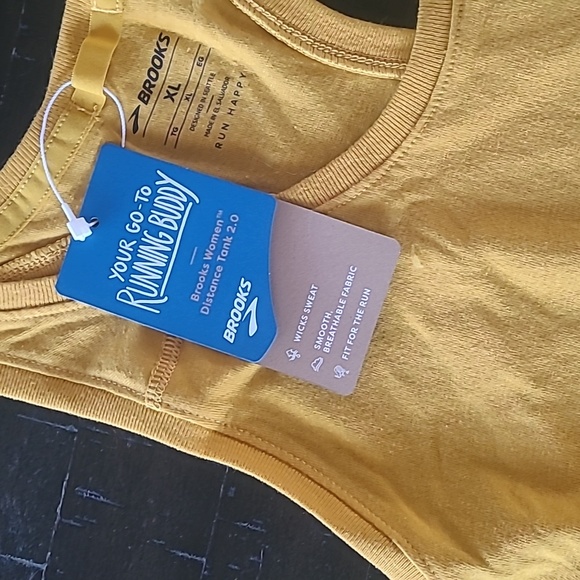 Brooks Tank Top - Picture 2 of 3